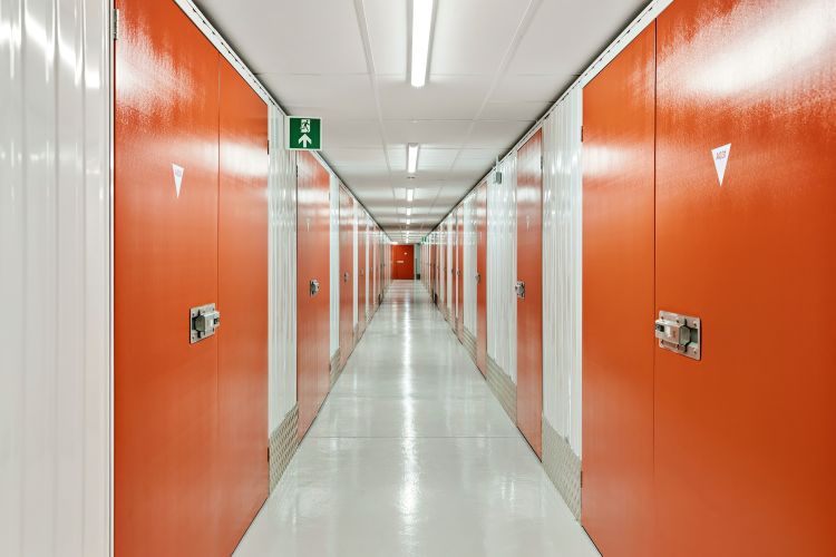 business storage in Parla