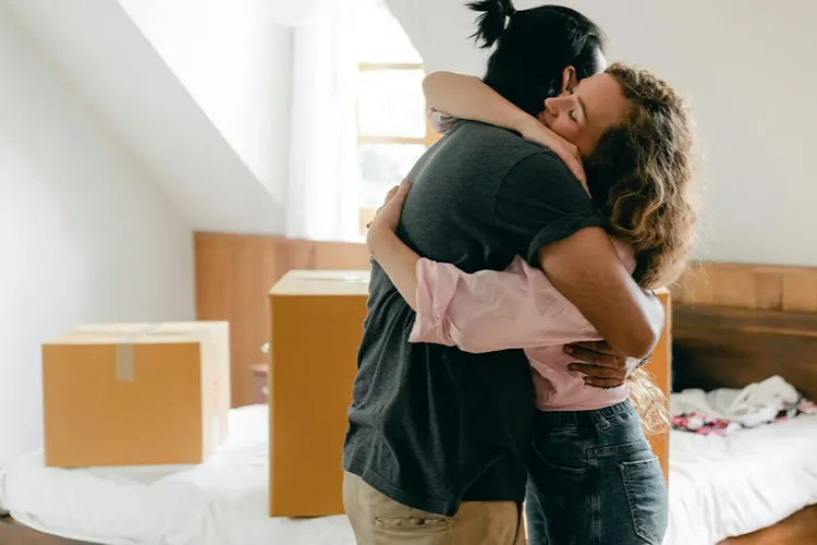 Moving House Self Storage Couple